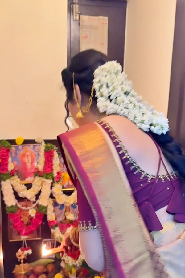 Bigg Boss contestant Priyanka Singh participated in Varalakshmi Puja Photos - Sakshi7