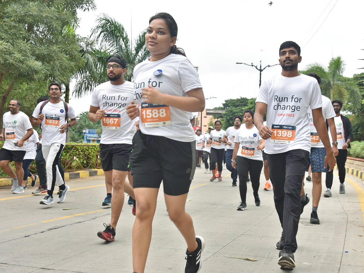 Amazon Run for Change Event at Necklace road Hyderabad Photos - Sakshi13