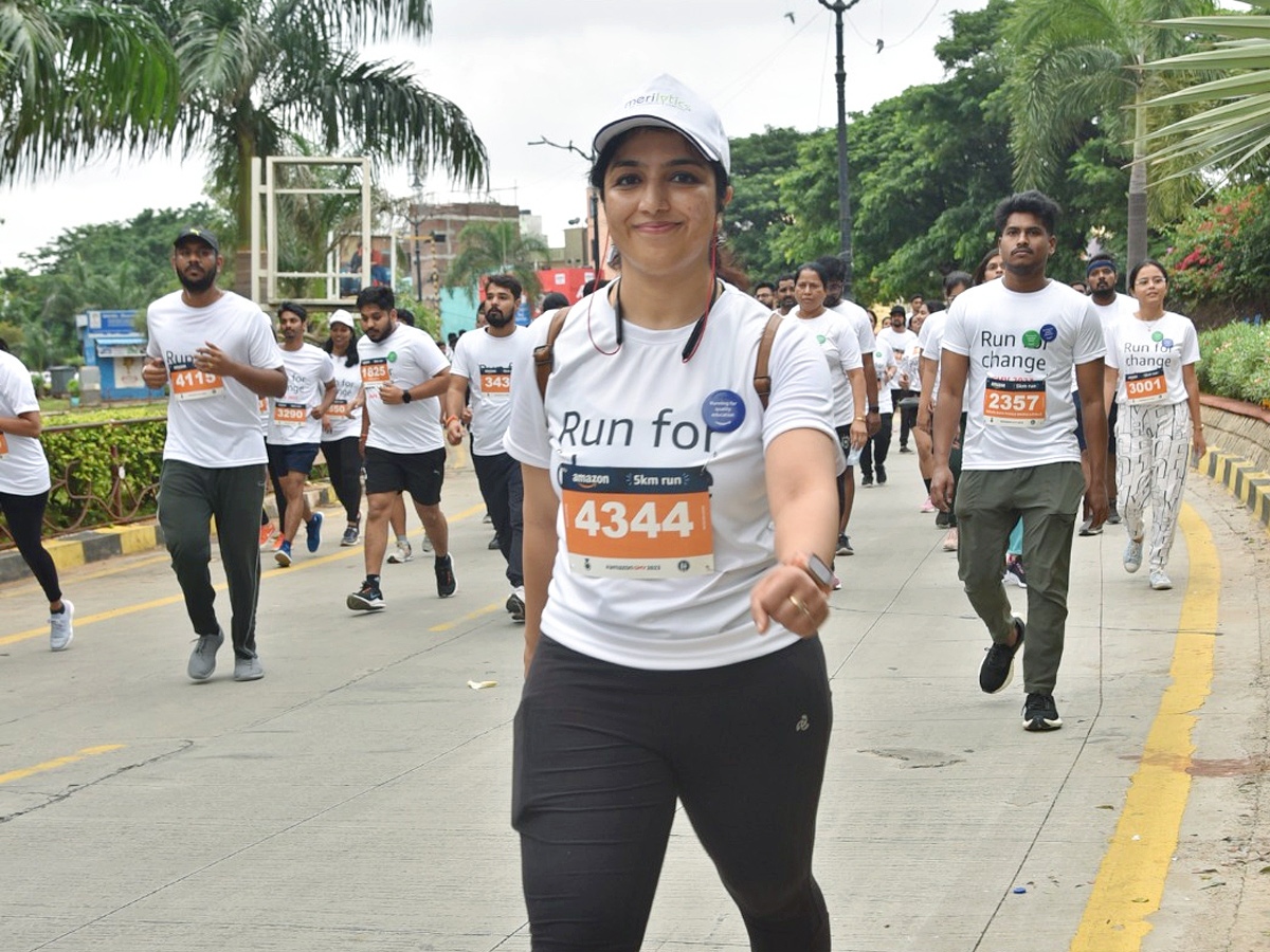 Amazon Run for Change Event at Necklace road Hyderabad Photos - Sakshi14