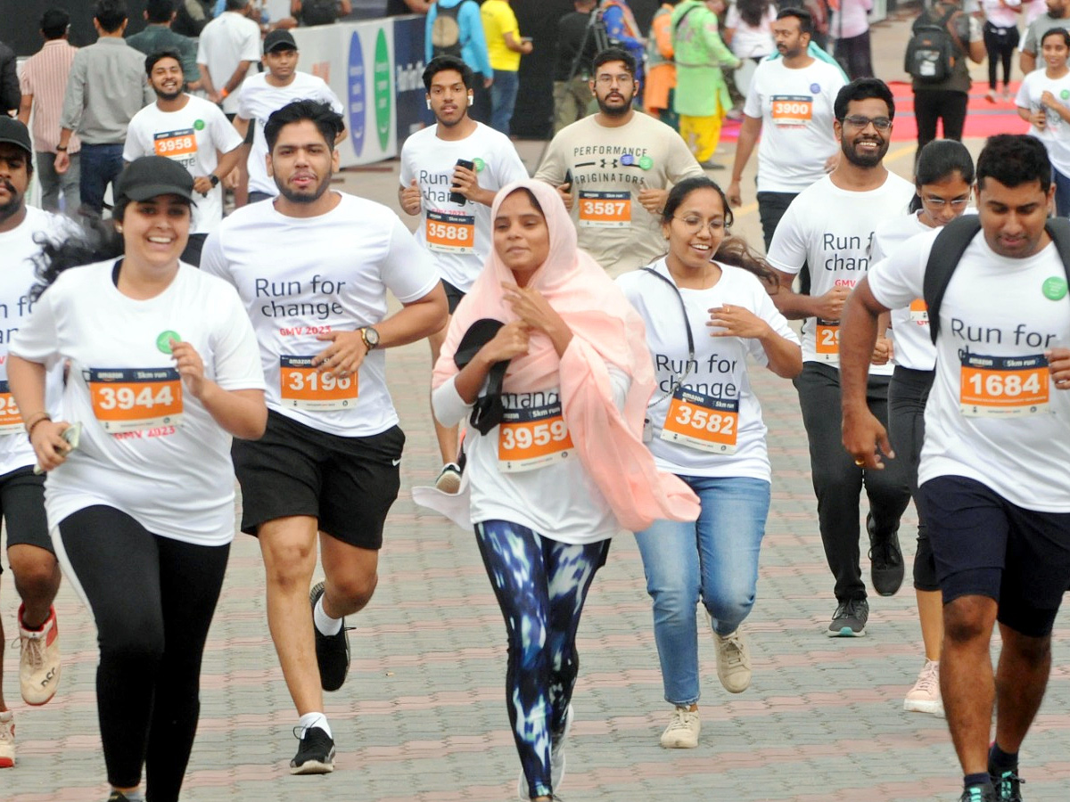 Amazon Run for Change Event at Necklace road Hyderabad Photos - Sakshi21