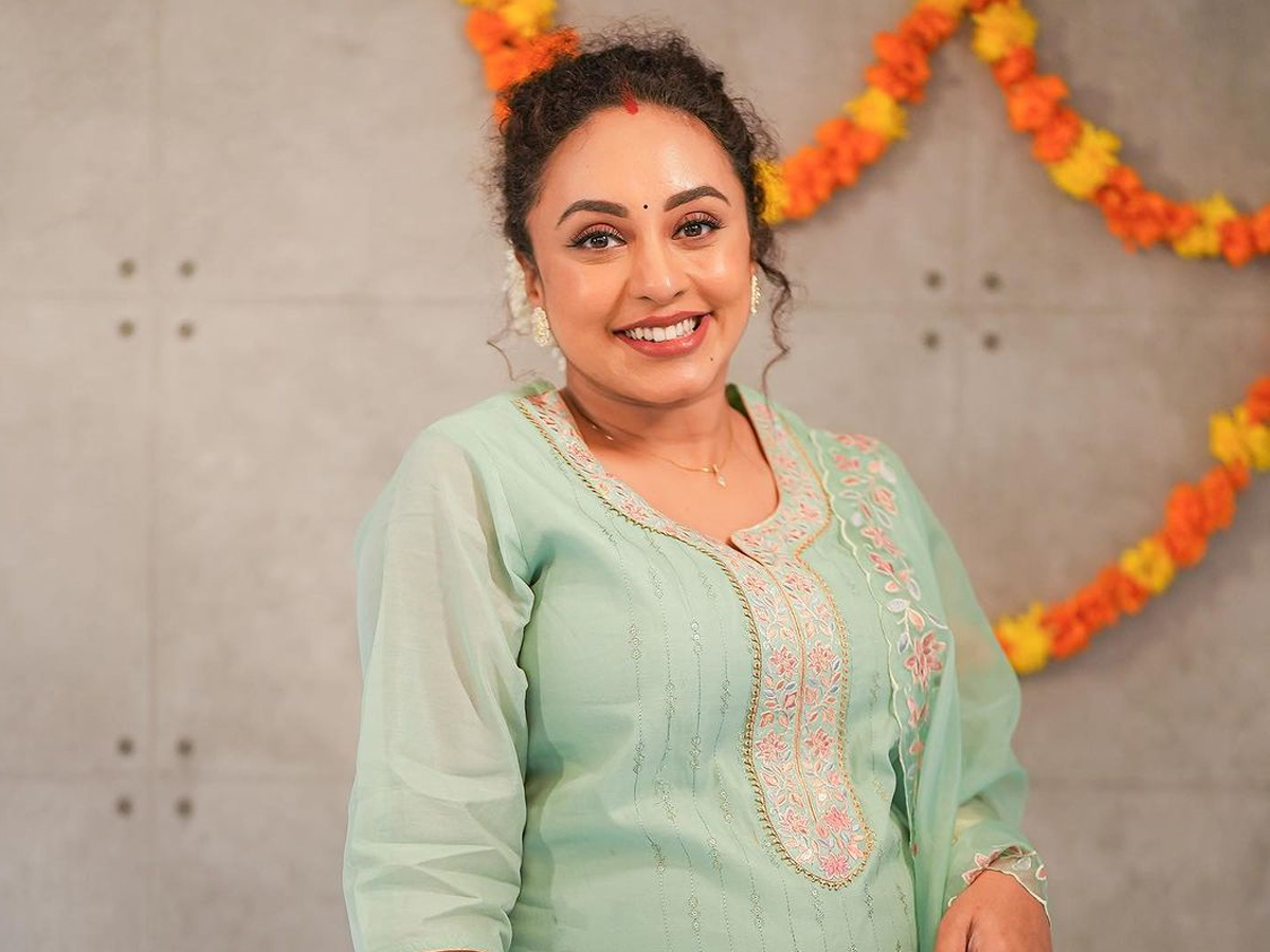 Pearle Maaney Pregnancy Photoshoot going viral on Internet Photos - Sakshi10