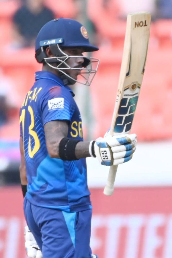 Pak Vs SL icc world cup cricket match in uppal stadium photos - Sakshi7