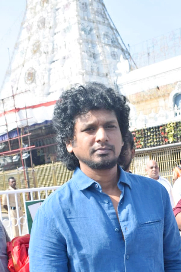 LEO Movie Director Lokesh Kanagaraj Visits Tirumala Photos - Sakshi4