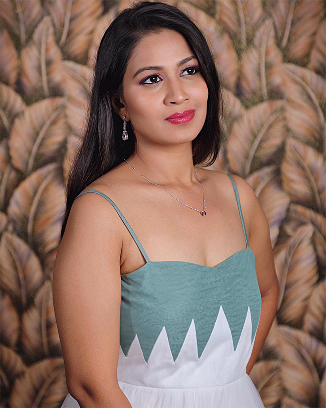 inaya sultana hd photos - Sakshi14
