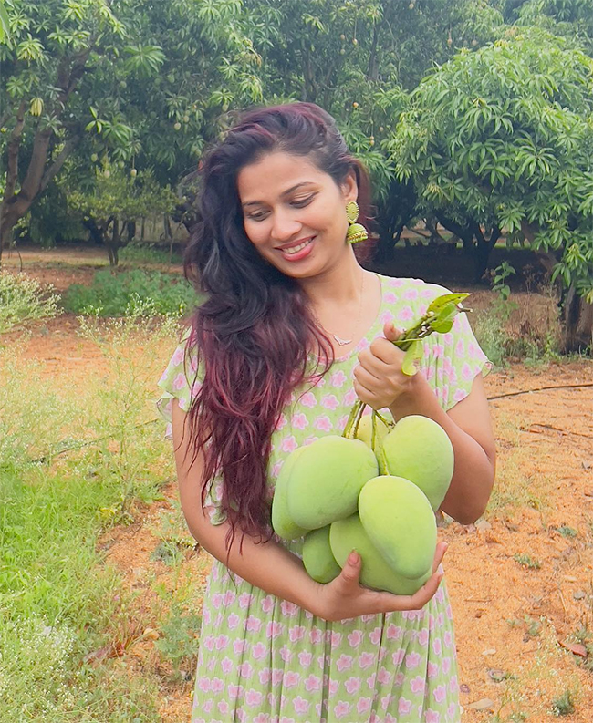 inaya sultana hd photos - Sakshi15