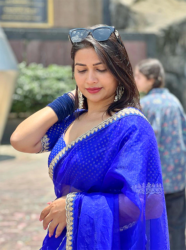 inaya sultana hd photos - Sakshi19