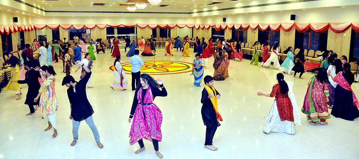 Dasara Dandiya Dance in 2023 Photos - Sakshi5
