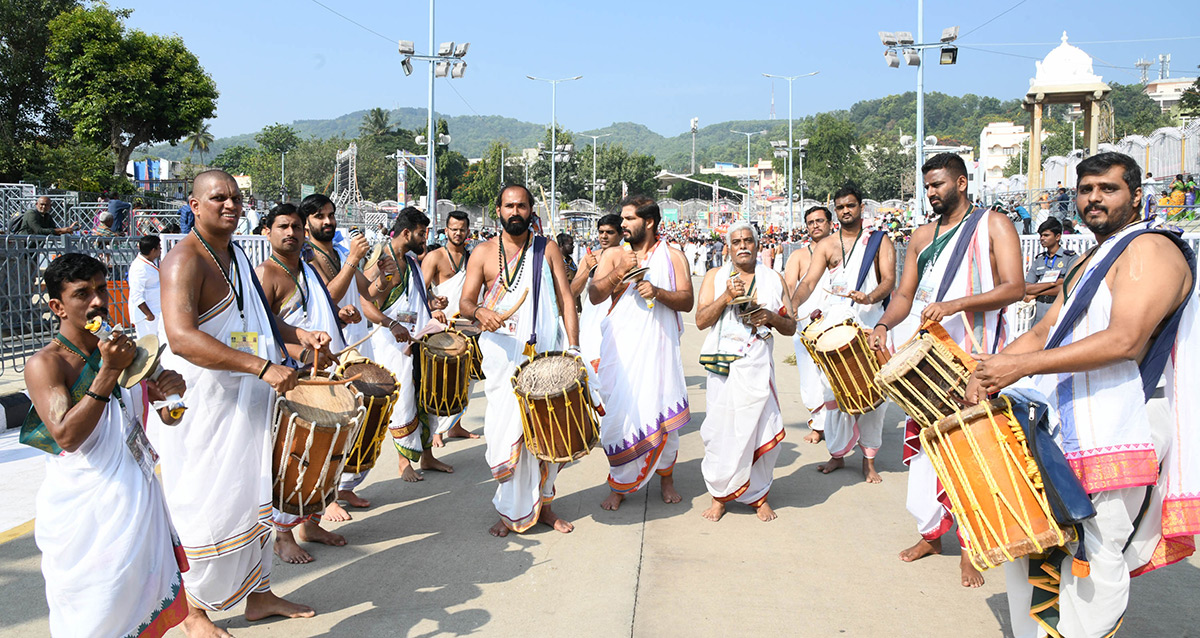 Hanumantha Vahana Tirumala brahmotsavam 2023 Pics - Sakshi17