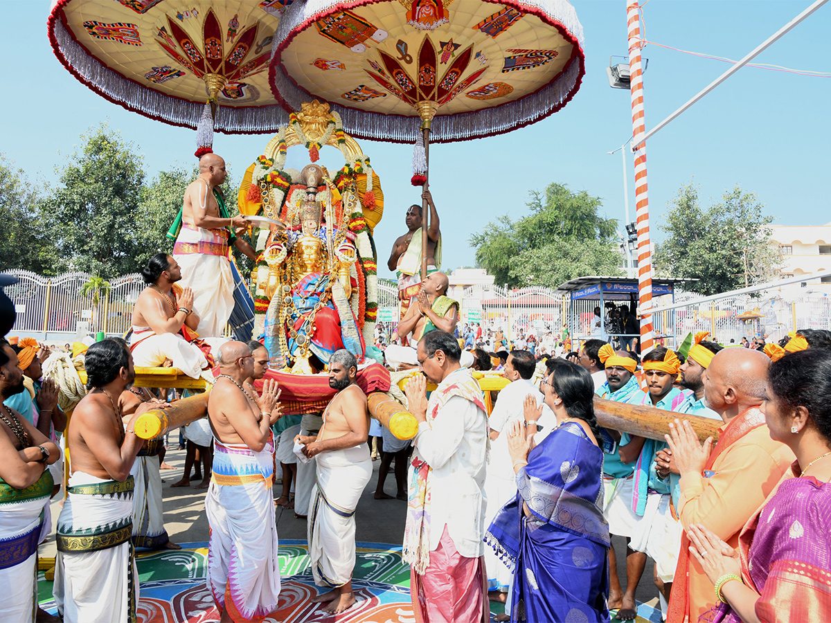 Hanumantha Vahana Tirumala brahmotsavam 2023 Pics - Sakshi9