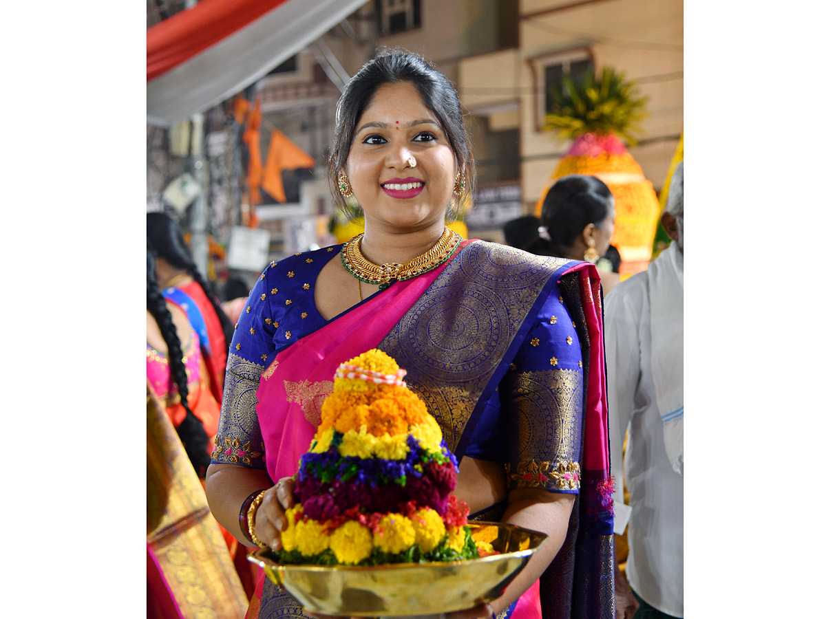 saddula bathukamma CeleBrations in Telangana Photos - Sakshi4