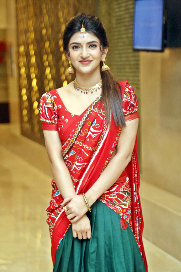 Guntur Kaaram Actress Sree Leela HD Photo Gallery - Sakshi3