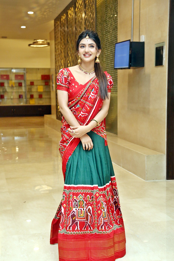 Guntur Kaaram Actress Sree Leela HD Photo Gallery - Sakshi5