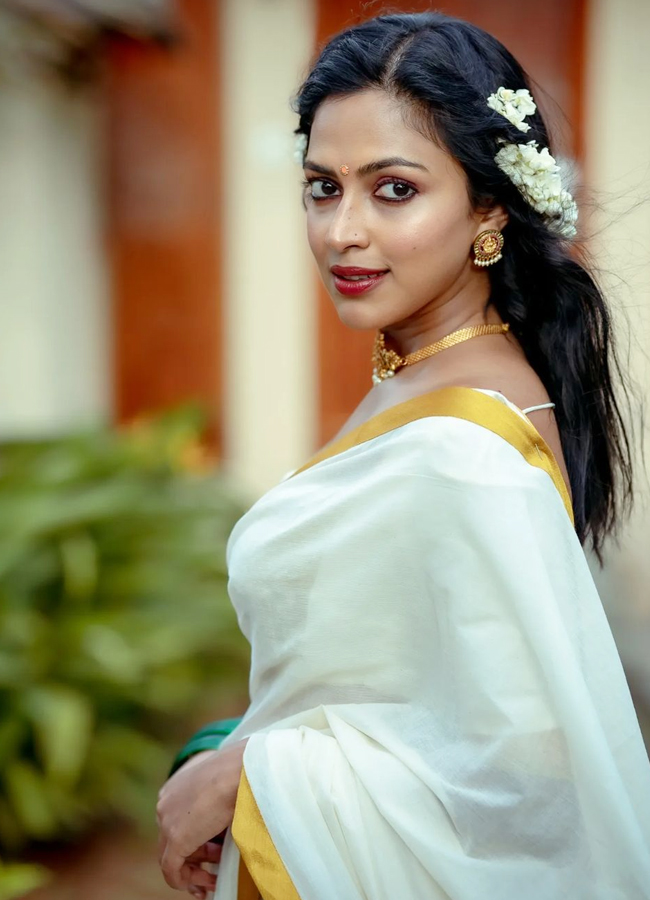 TollyWood Beauty Amala Paul Photo Gallery - Sakshi14