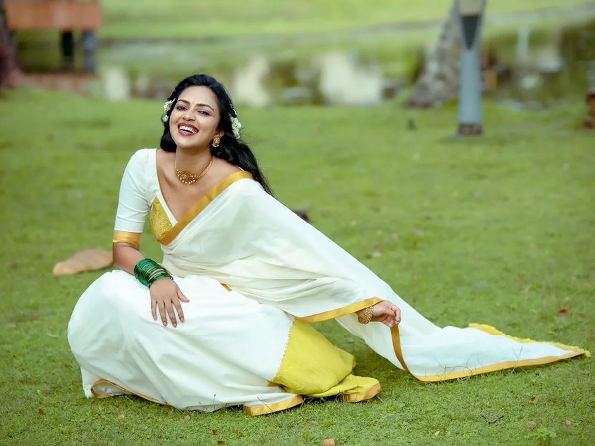 TollyWood Beauty Amala Paul Photo Gallery - Sakshi19