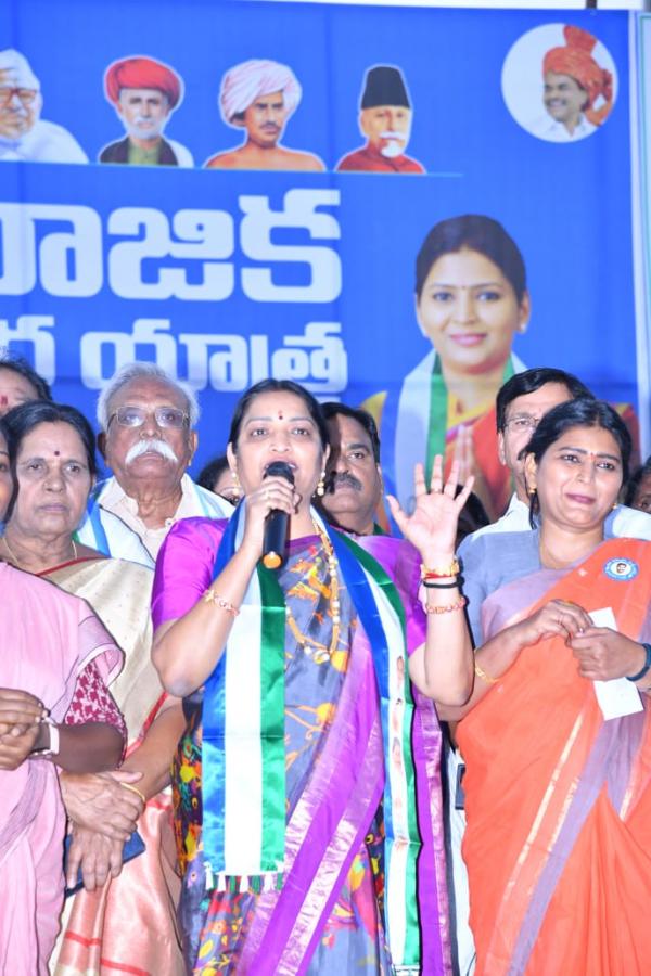 YSRCP Samajika Sadhikara Yatra Anantapur Meeting Photos - Sakshi7
