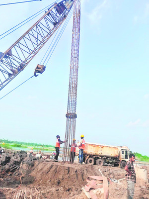 సాగుతున్న కస్టమ్ బిల్డింగ్ పనులు 1