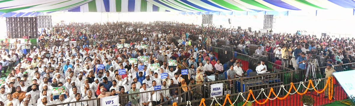 CM Jagan at Minorities Welfare Day National Education Day Programme - Sakshi8