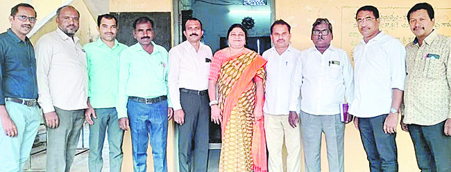 మాట్లాడుతున్న సంగయ్య 2