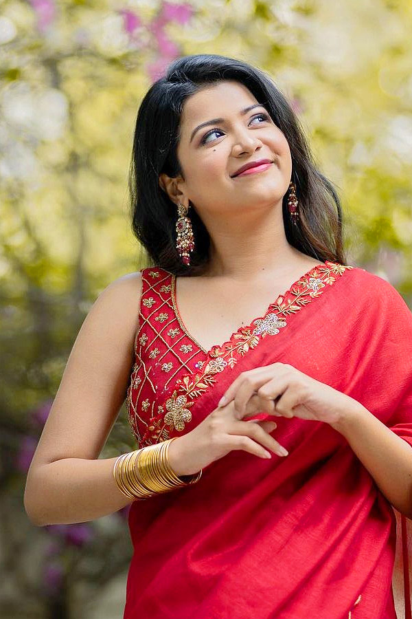 Actress Goldie Nissy Stunning Photos - Sakshi3