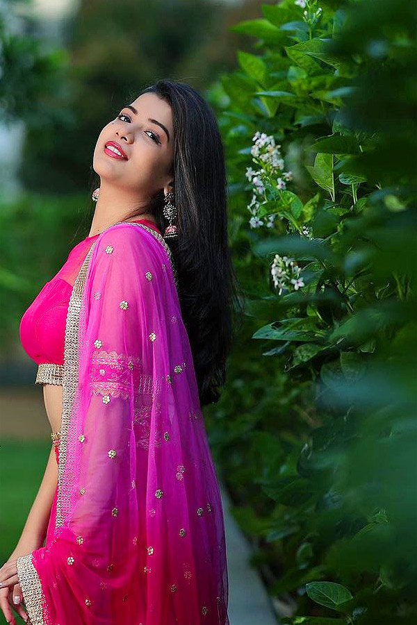 Actress Goldie Nissy Stunning Photos - Sakshi5