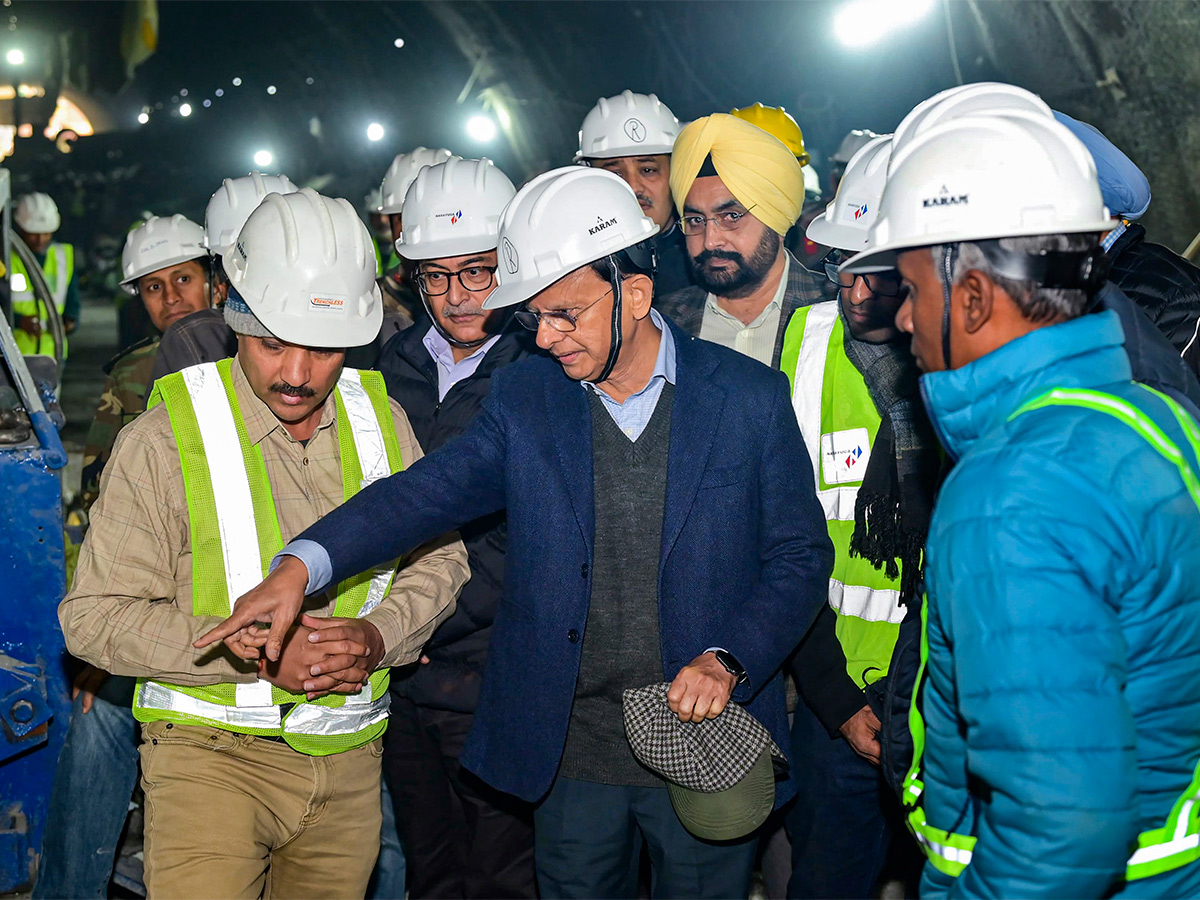 41 workers trapped inside the under-construction Silkyara Tunnel - Sakshi25