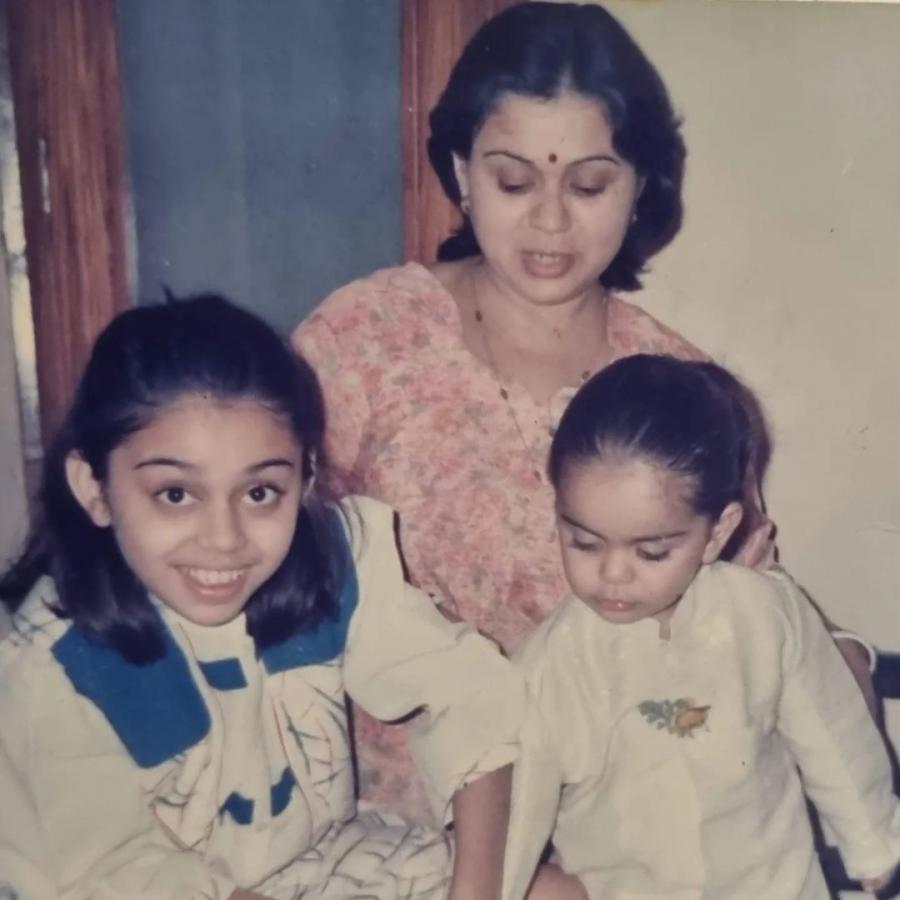 Virat Kohli Sister Bhawna Kohli Dhingra And Family HD Photo Gallery - Sakshi2