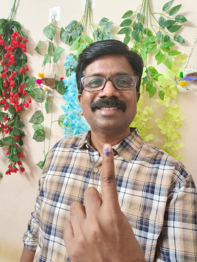 Telangana Assembly Elections 2023: Sakshi Selfie Mania Photo Gallery - Sakshi16