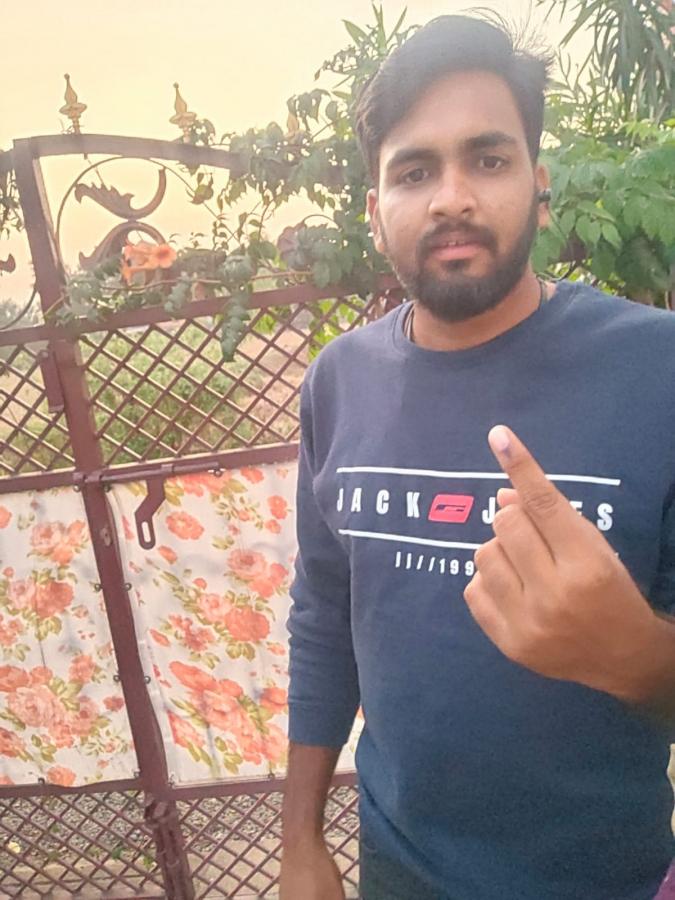 Telangana Assembly Elections 2023: Sakshi Selfie Mania Photos - Sakshi7