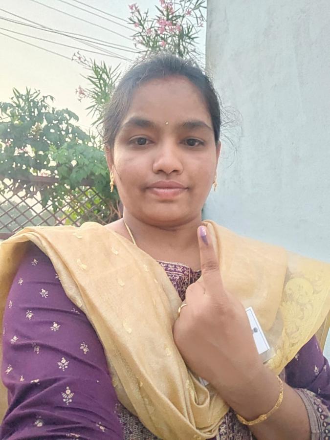 Telangana Assembly Elections 2023: Sakshi Selfie Mania Photos - Sakshi8