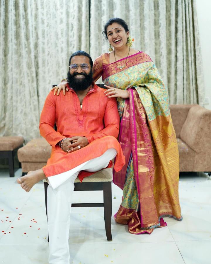 Rishab Shetty Lovely Family Photos - Sakshi7