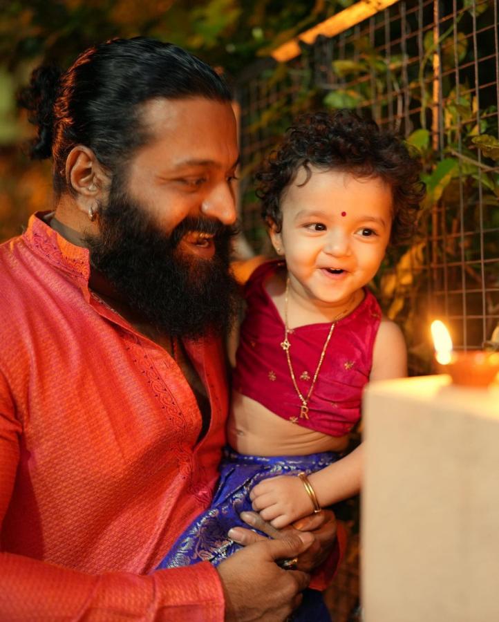 Rishab Shetty Lovely Family Photos - Sakshi12