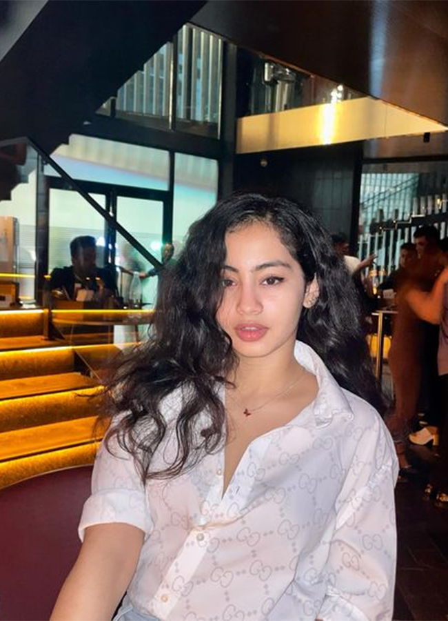 Shriya Reddy Kontham Looks then and now Pics - Sakshi18