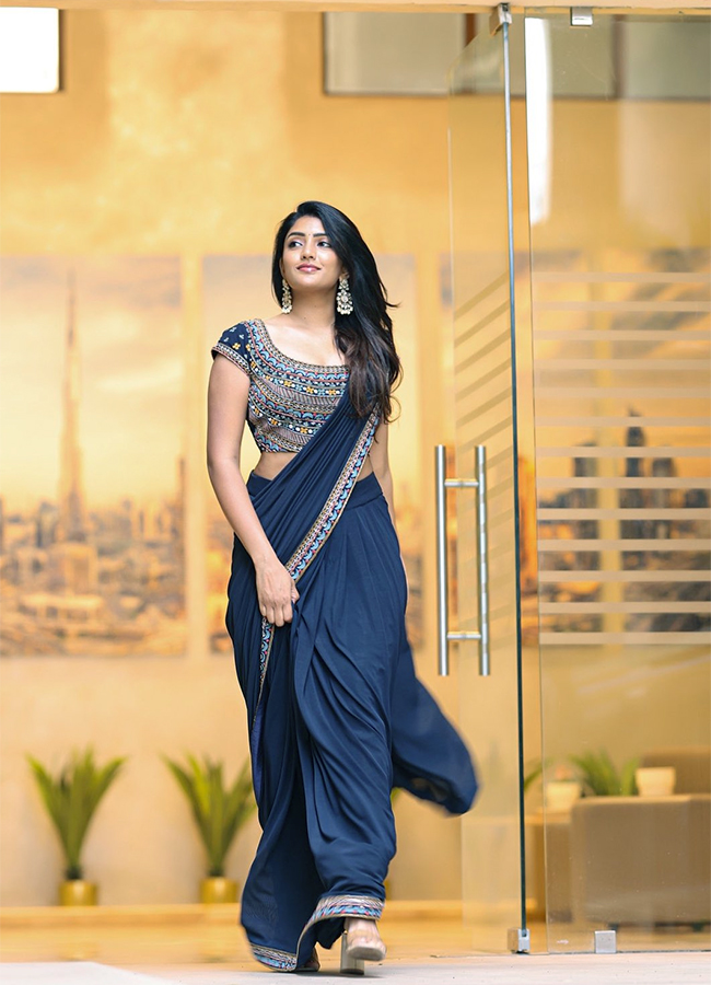 Actress Eesha Rebba Latest Photos - Sakshi19