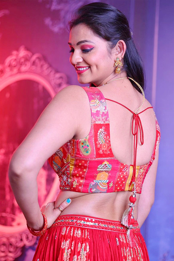 Bigg Boss 7 Contestant Ashwini Sri Stunning Photos - Sakshi12