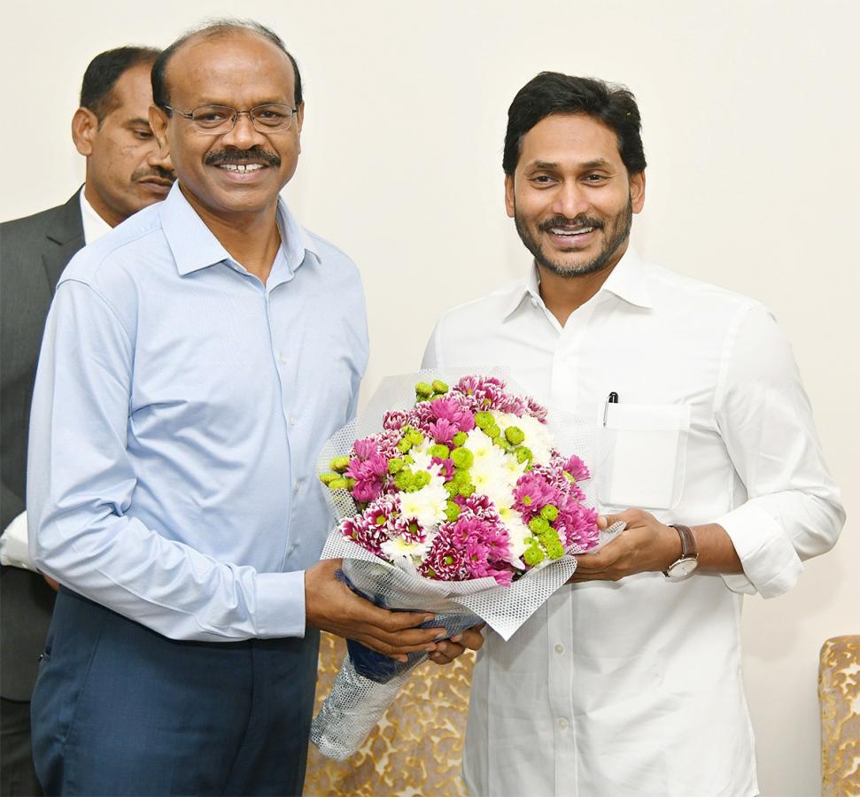 CM YS Jagan Participated In New Year Celebrations Photos - Sakshi24
