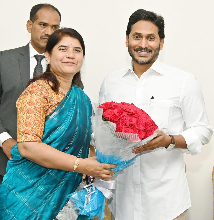 CM YS Jagan Participated In New Year Celebrations Photos - Sakshi33