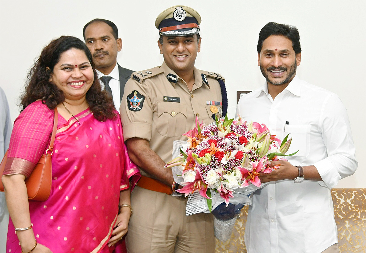 CM YS Jagan Participated In New Year Celebrations Photos - Sakshi57