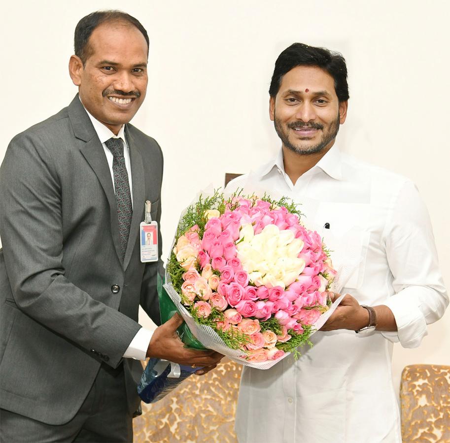 CM YS Jagan Participated In New Year Celebrations Photos - Sakshi69