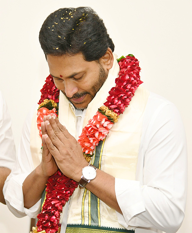 CM YS Jagan Participated In New Year Celebrations Photos - Sakshi6