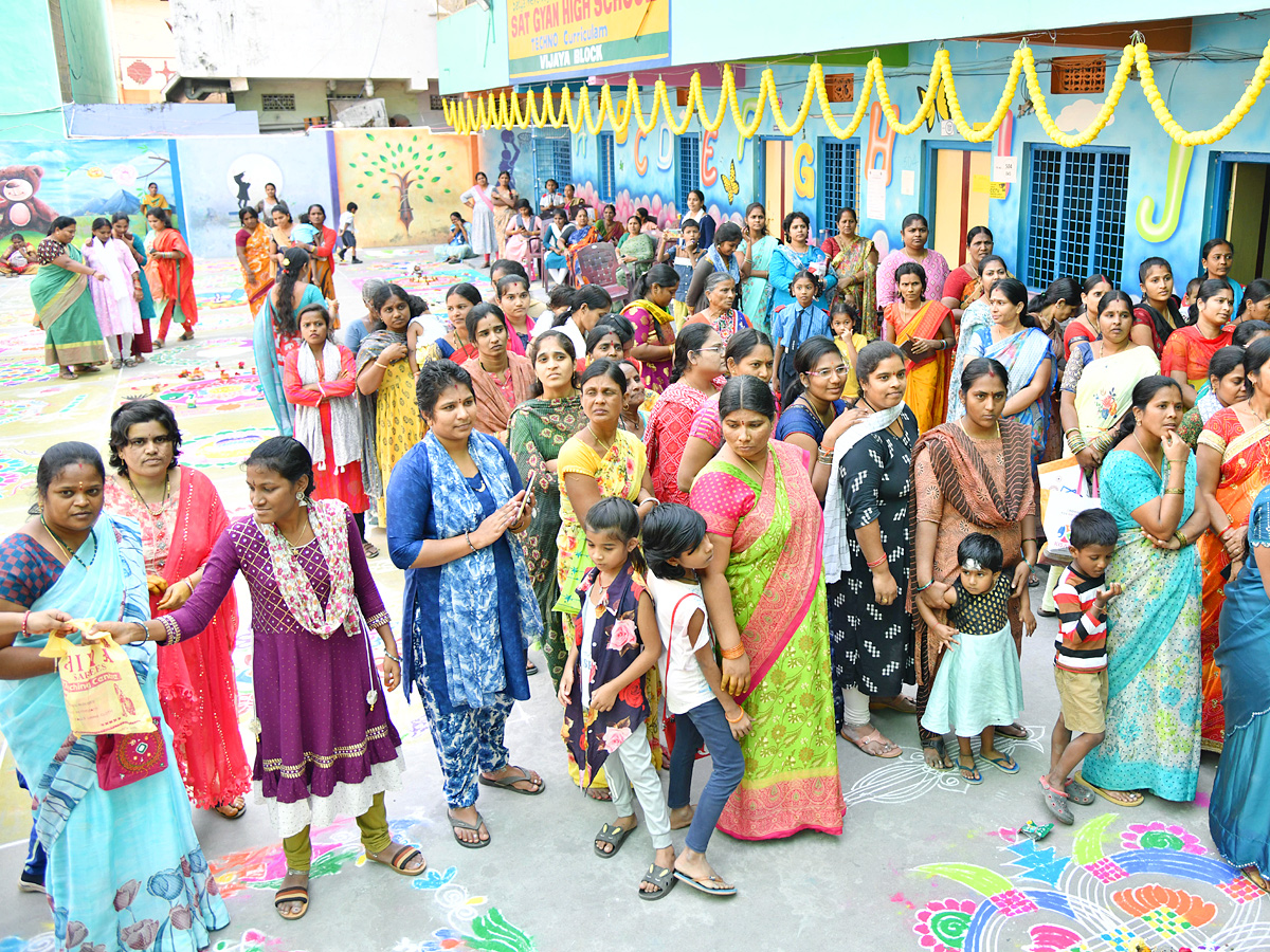 Sakshi Sankranti MUGGULU Competitions Photos - Sakshi4