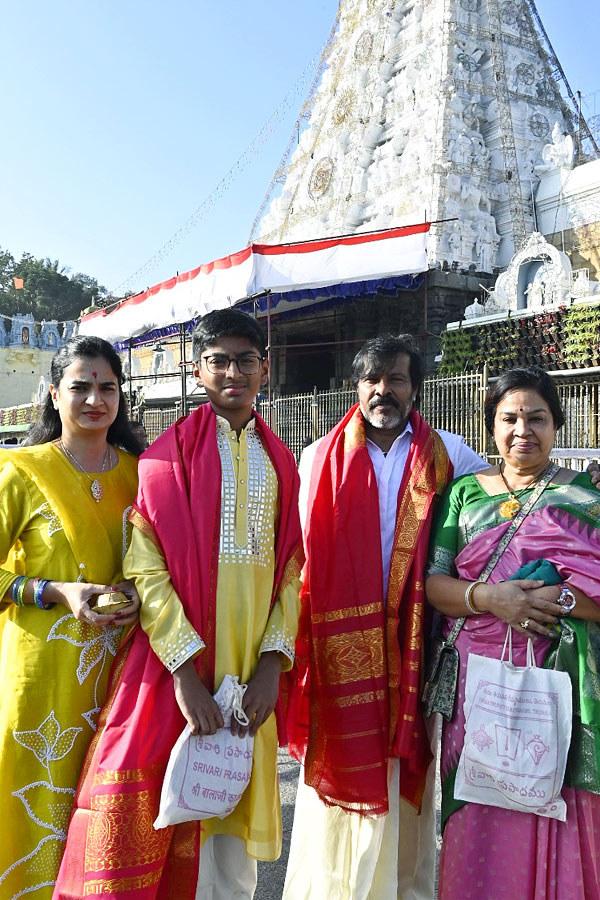 Cinematographer Chota K. Naidu With Family Visited Tirumala Temple Photos - Sakshi11
