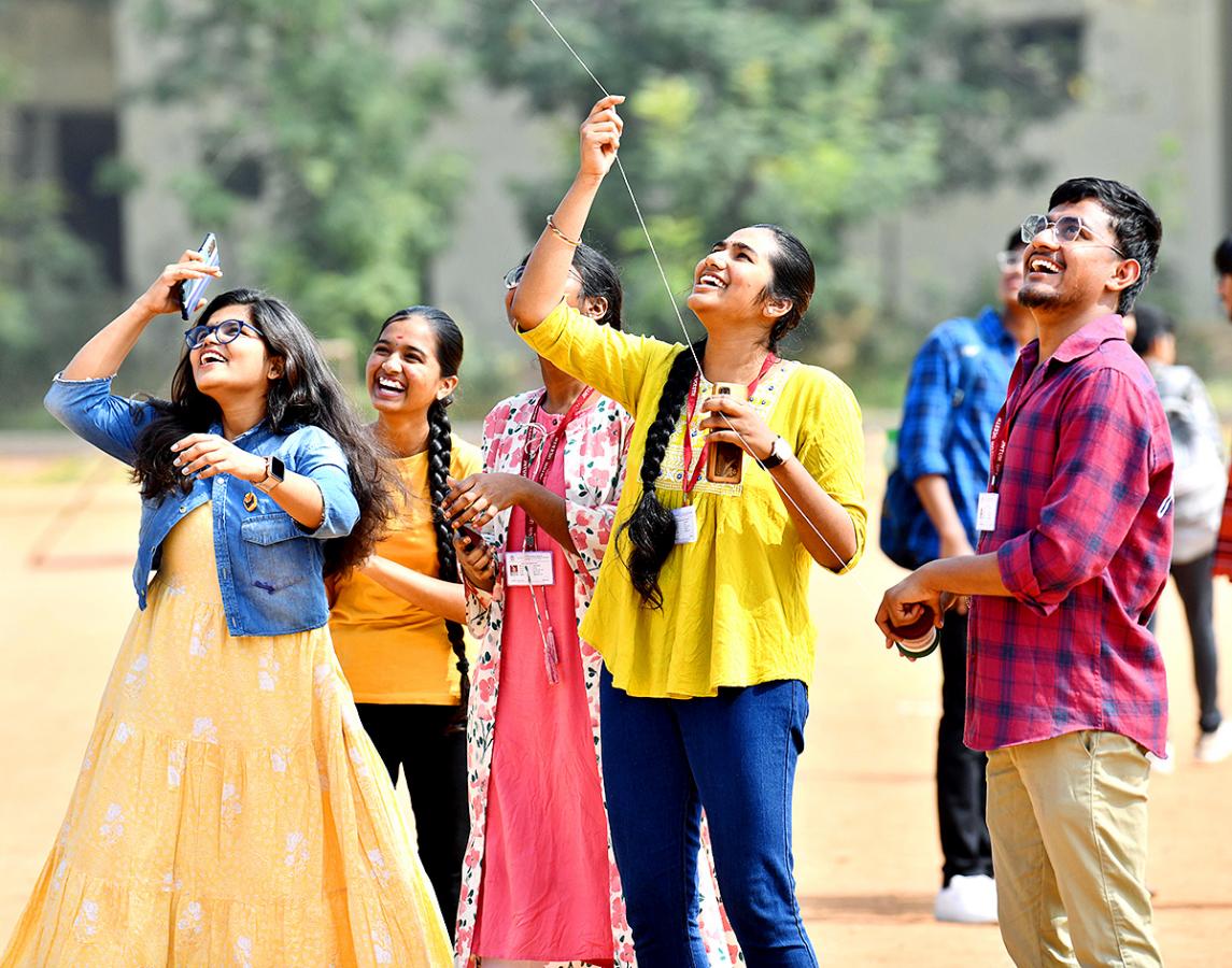 Hyderabad Kite Festival 2024 At Parade Grounds Photos - Sakshi1
