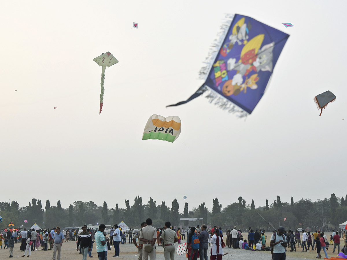 International Kite Festival At Parade Grounds At Hyderabad Photos - Sakshi31