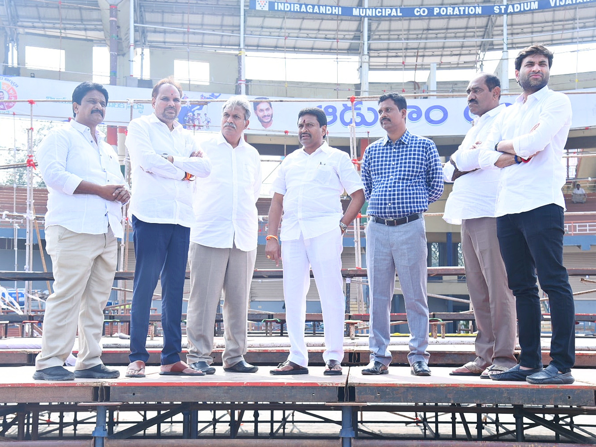 Arrangements for unveiling Ambedkar statue in Vijayawada Photos - Sakshi2
