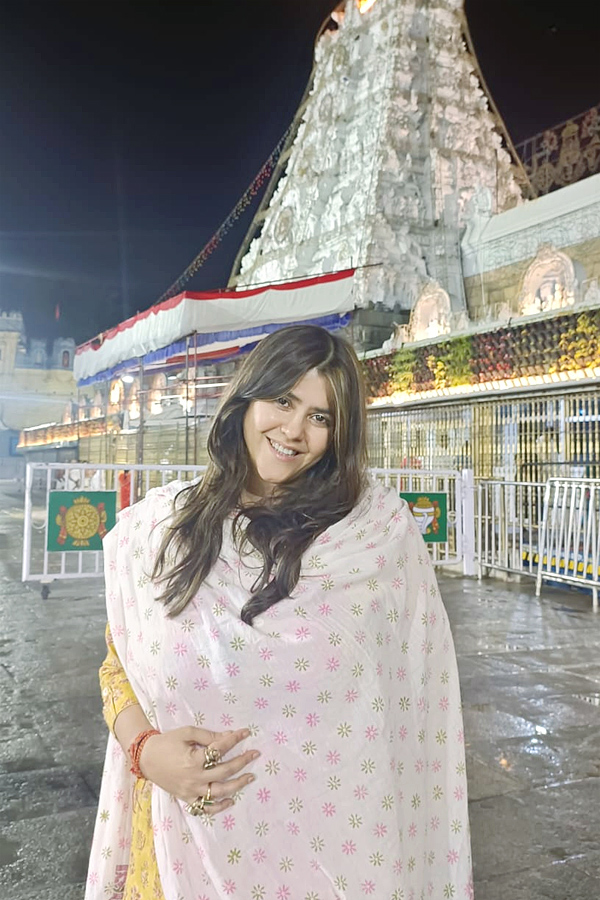 Bollywood Producer Ekta Kapoor Spotted At Tirumala Temple With Friend Photos - Sakshi2