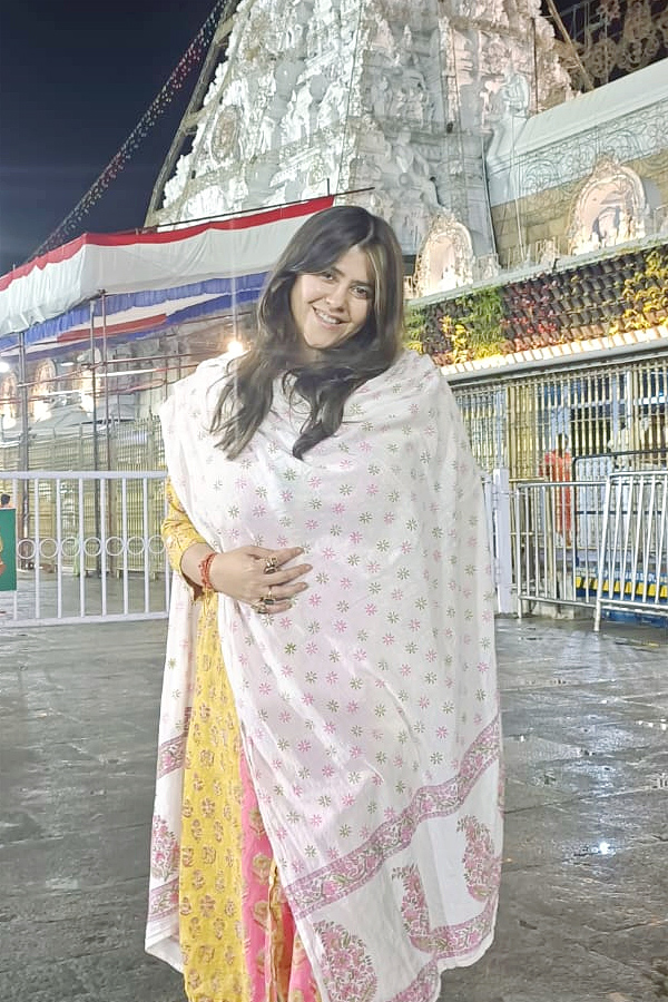 Bollywood Producer Ekta Kapoor Spotted At Tirumala Temple With Friend Photos - Sakshi5