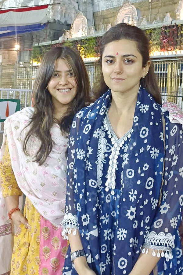 Bollywood Producer Ekta Kapoor Spotted At Tirumala Temple With Friend Photos - Sakshi7