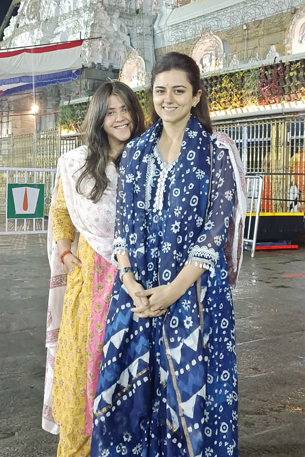 Bollywood Producer Ekta Kapoor Spotted At Tirumala Temple With Friend Photos - Sakshi9