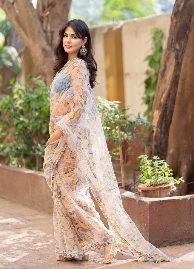 Bollywood Actress Rhea Chakraborty Stylish Sarees Photos - Sakshi11