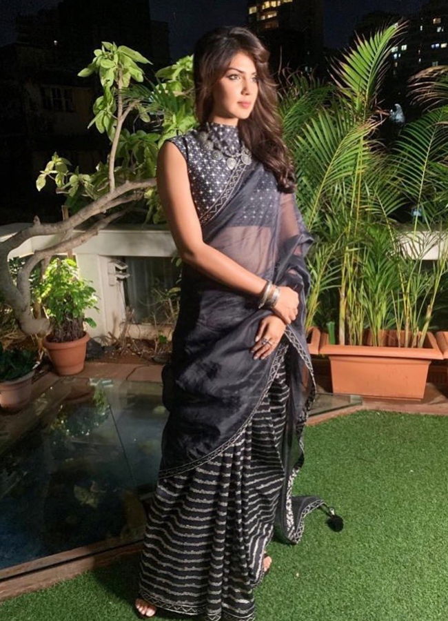 Bollywood Actress Rhea Chakraborty Stylish Sarees Photos - Sakshi13